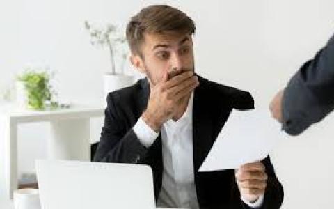 Чи може працівник звільнитися в день подання відповідної заяви через порушення своїх трудових прав?