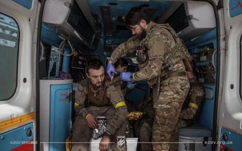 Вдосконалення меддопомоги захисникам: як відбувається супровід поранених на догоспітальному етапі