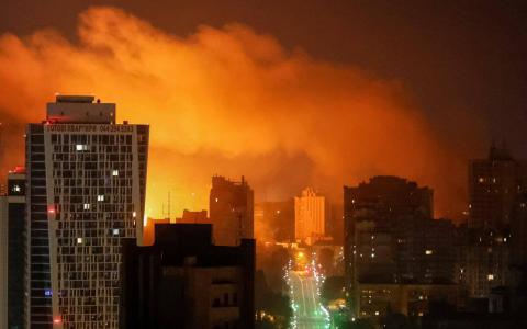 Київ ворог атакував безпілотниками і балістикою: наслідки нічного обстрілу