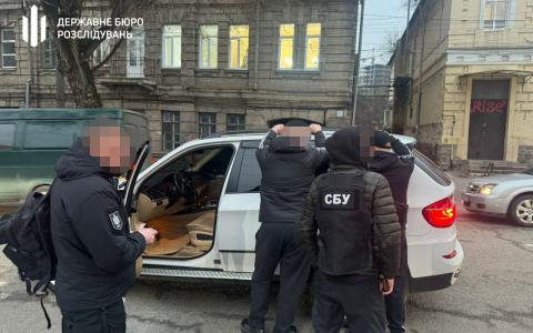 Судитимуть адвоката з Дніпра, який за $12 тис обіцяв допомогу в ухиленні від мобілізації