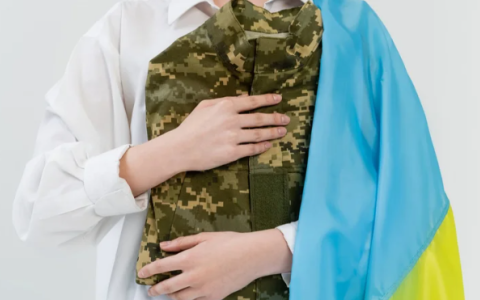 15 мільйонів допомоги для сім’ї загиблого військового: чому держава відмовляє цивільним дружинам?