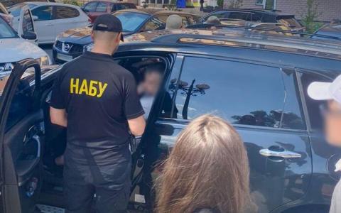 НАБУ і САП викрили масштабну корупцію при закупівлі БПЛА та засобів РЕБ, затримано нардепа та чиновників