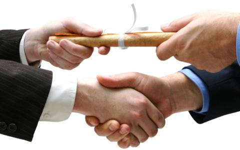 Застосування наслідків недійсності нікчемного правочину однією стороною