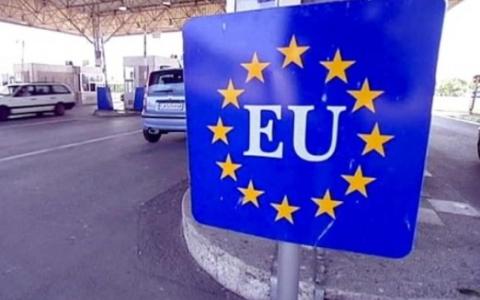 Увага! З 12 жовтня 2025 року змінюються правила перетину кордонів ЄС для українців