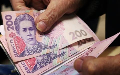 Повна зміна у системі соціальних виплат: що пропонується ініційованим урядом законопроектом?
