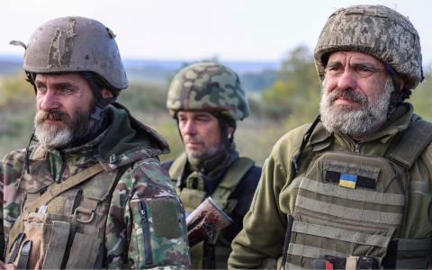 Алгоритм щодо військової служби українців віком 60+ розіслано до ТЦК, можуть йти воювати, - нардеп Костенко