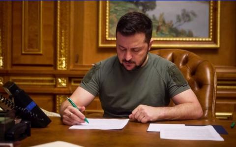 Трудові відносини в умовах воєнного стану: Президент підписав відповідний Закон