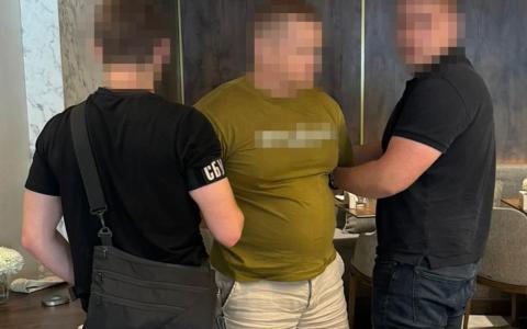 Начальника підрозділу ТЦК Івано-Франківщини затримали на хабарі 1000$ - СБУ