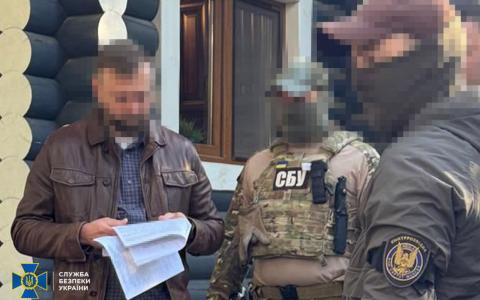 СБУ та Нацполіція викрили посадовця МЗС України, який «легалізовував» росіян в країнах Євросоюзу