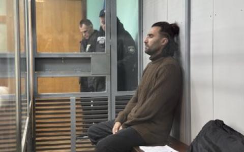 Може вийти під заставу: суд змінив запобіжний захід водієві Мерседеса, який побив велосипедиста