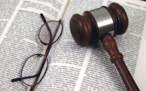 Передчасна перевірка та оцінка доводів скарги на стадії відкриття апеляційного провадження
