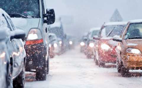 "Зимові" правила дорожнього руху: про що варто пам'ятати водіям перед зимовим періодом