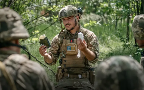 Алгоритм виживання: у Міноборони розповіли, яка роль тактичної медицини в оновленій БЗВП