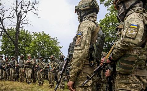 Незаконні накази або перевищення повноважень: як військовослужбовцям захистити свої права
