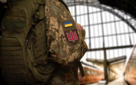 Чи може додаткова відпустка учасника бойових дій переходити на наступний календарний рік, якщо вона розпочалася наприкінці поточного року?