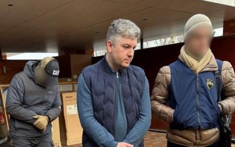 СБУ та Нацполіція затримали у Києві адвоката, який займався вимаганням грошей у підприємців