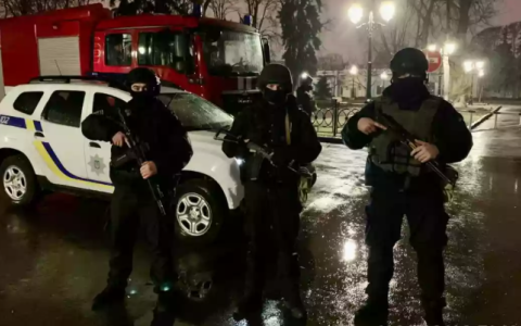 Оновлені правила комендантської години: в МВС розповіли, що потрібно знати