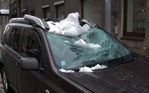 Якщо бурулька впала на авто: що робити та як відшкодувати збитки (алгоритм дій)