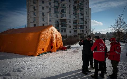 Отримати допомогу, зігрітися і зарядитися: Уряд оновив правила роботи Пунктів незламності