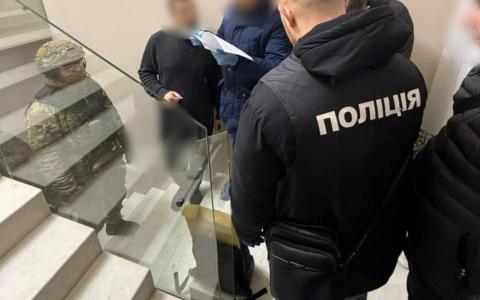 Нацполіція проводить слідчі дії (обшуки) на території Дніпропетровської, Запорізької та Львівської областей за фактом розкрадання держкоштів