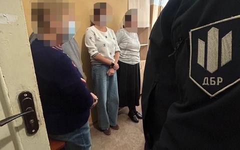 ДБР викрило лікарів одеського ТЦК, які видавали фіктивні висновки ВЛК без присутності призовників