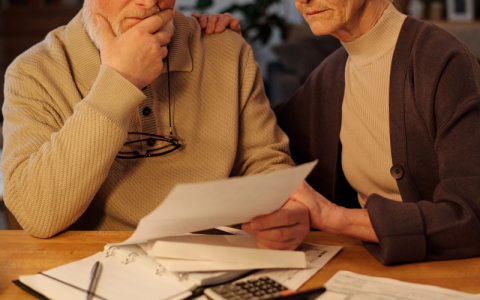 Договір дарування: визнання недійсним та умови розірвання