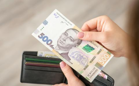 Чи припинять малозабезпеченим сім'ям виплати через впровадження базової соцдопомоги?