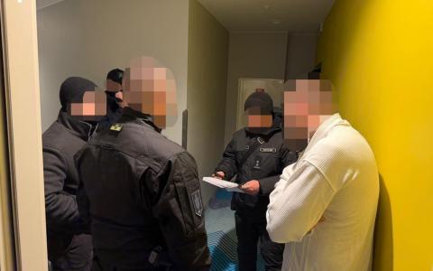 ДБР повідомило про підозру офіцеру районного ТЦК Київщини за побиття військовозобов’язаних