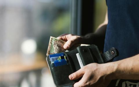 Апеляційний суд відмовив батькові у стягненні 90 тис. грн, сплачених на утримання сина-студента