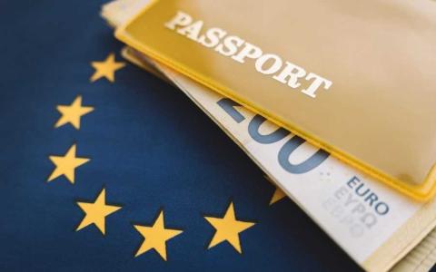 Помилки при переході з тимчасового захисту на ВНП: українці в ЄС ризикують втратити статус