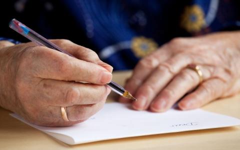 Сьогодні останній день, коли окремим категоріям пенсіонерів потрібно було подати заяву про неотримання виплат з росії