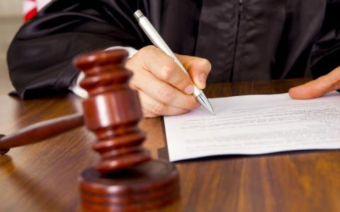 Розгляд заяви про забезпечення позову та позовної заяви одним суддею