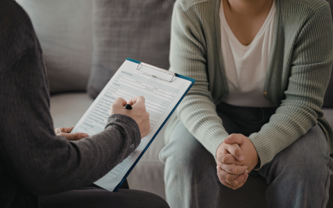 Визнання людини недієздатною: коли й чому це може бути необхідно