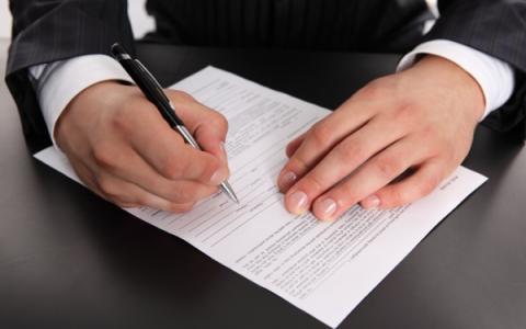 Законність повернення апеляційної скарги через відсутність довіреності