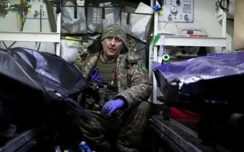 Історії війни: Бойові медики - герої, чия робота часто залишається за кадром