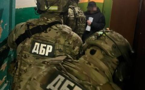 ДБР викрило військовослужбовців ТЦК у Харкові, які погрожували зброєю та катували потерпілих