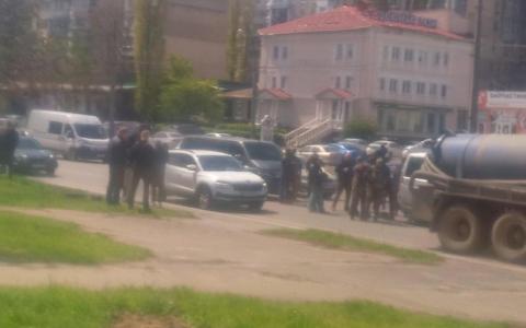 В Одесі затримали співробітників ТЦК: вимагали у чоловіка 30 тис. доларів, погрожуючи зброєю