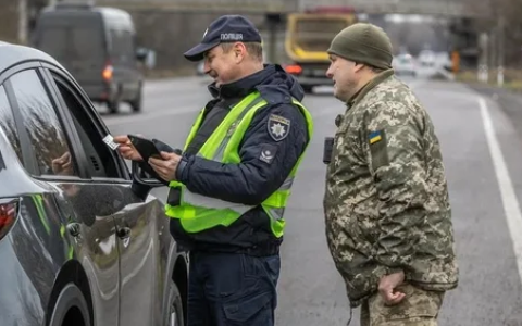 ТЦК має право звернутись до поліції лише у разі вчинення правопорушення за ст. 210-1, а не 210 КУПаП, - суд