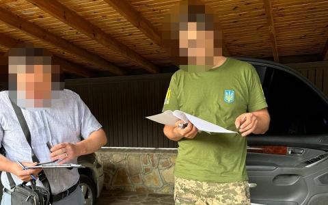 Колишньому міністру інфраструктури, а нині військовослужбовцю Омеляну повідомлено про підозру в ухиленні від військової служби