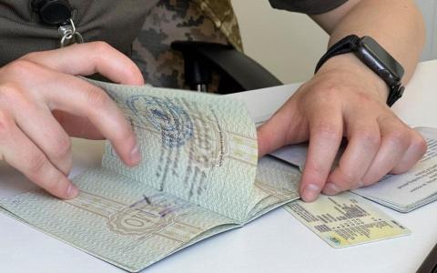 Незаконно поновили на обліку офіцера запасу: судова практика