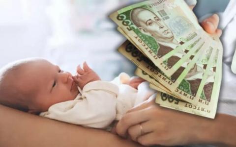 Прем'єр вніс до Ради перший законопроєкт свого уряду щодо збільшення сум виплат на дітей: вони можуть зрости втричі