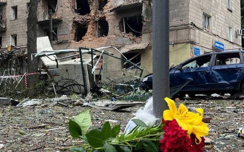 Росія вдарила КАБами по центру міста Суми: загинули четверо людей, більше 20 поранено