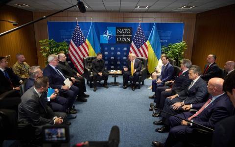 Зеленський і Трамп зустрілись на саміті НАТО в Анкарі: про що заявили лідери України та США