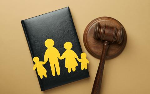 Позбавлення батьківських прав - коли суд може ухвалити таке рішення
