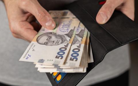 Родинам військових хочуть виплачувати місячне грошове забезпечення: кого стосується законопроєкт?