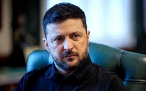 Вибори зараз – це цунамі, яке розколить Україну: Володимир Зеленський дав інтерв'ю журналістам (основні заяви)