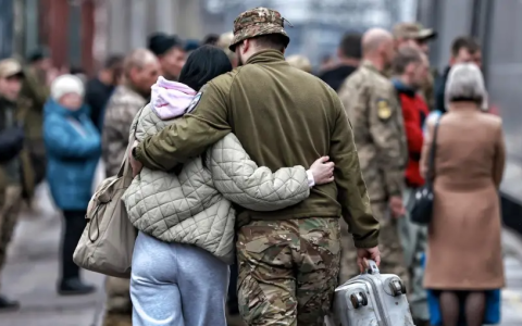 Факт проживання заявниці однією сім’єю без шлюбу зі зниклим бeзвісти військовослужбoвцем: позиція апеляційного суду