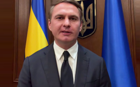 Генпрокурор Руслан Кравченко підписав підозру директору НАБУ Кривоносу і виїхав за кордон у відрядження
