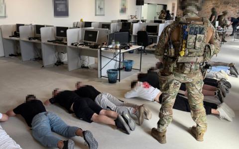 Законопроєкт про боротьбу з кол-центрами прийнято: Верховна Рада проголосувала за ініціативу в цілому