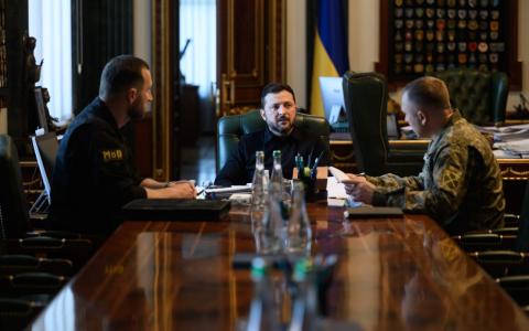 Після доповіді міністра оборони та Головнокомандувача ЗСУ Зеленський анонсував нові рішення та далекобійні операції